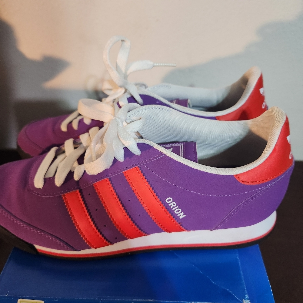 Adidas kids 6.5 purple